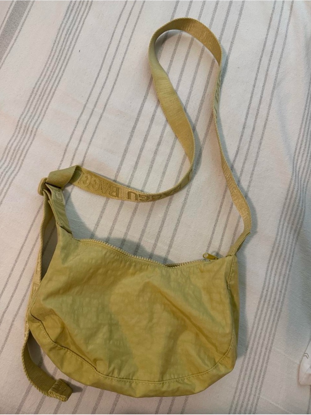 BAGGU Crescent Yellow Butter. Discontinued colour  Bag with Branded Strap